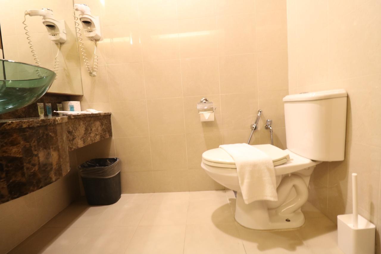Millennium At Pyramid Tower Apartment